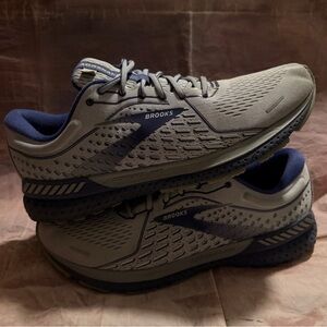 Brooks Adrenalin 21 men’s size12